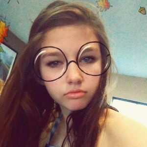 Meet your Posher, Abigial